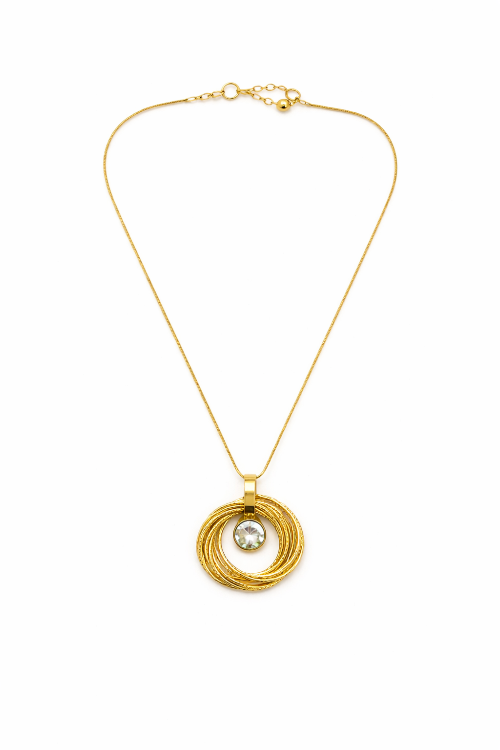 Necklace with round ornament and diamond