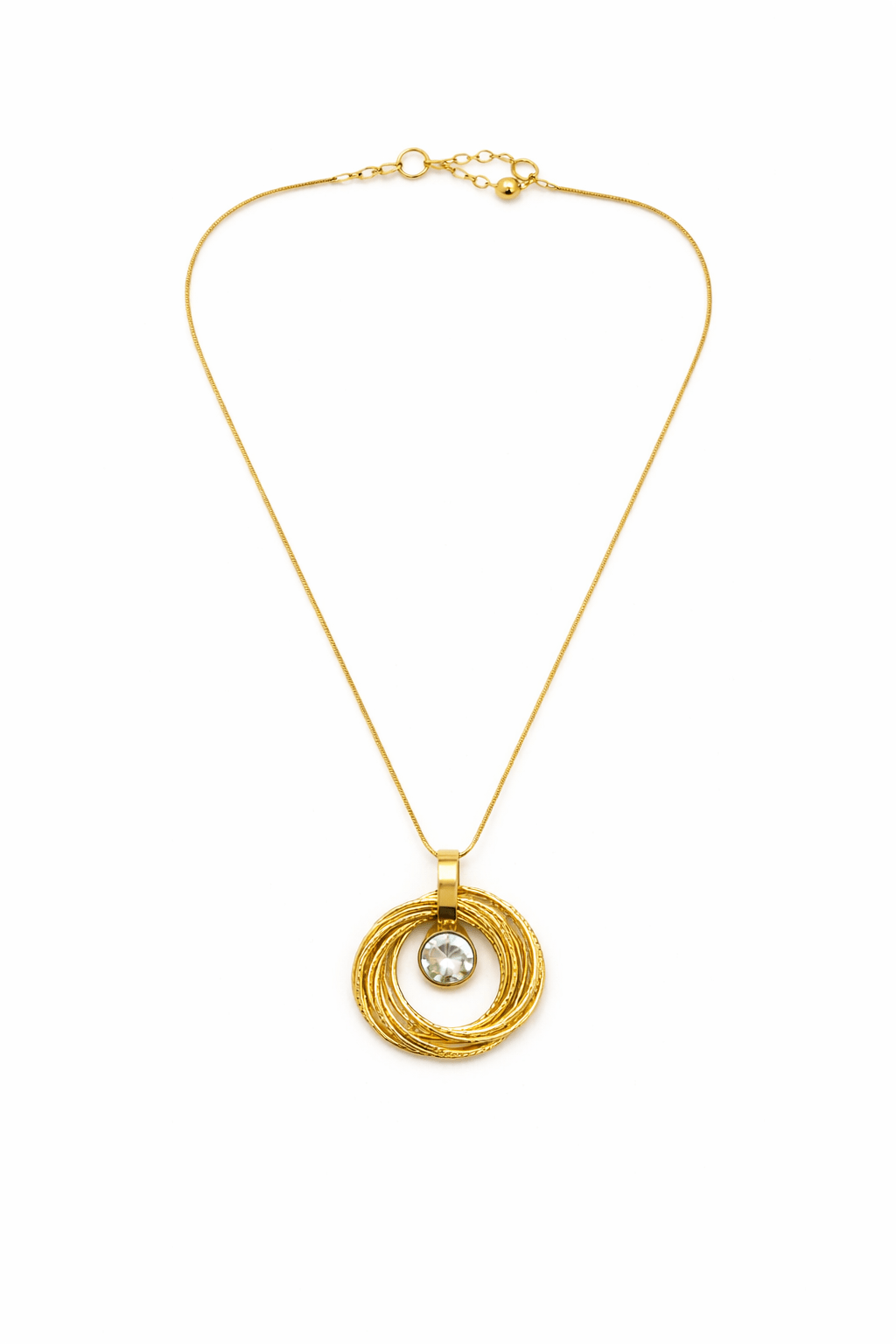 Necklace with round ornament and diamond - Must Boutique