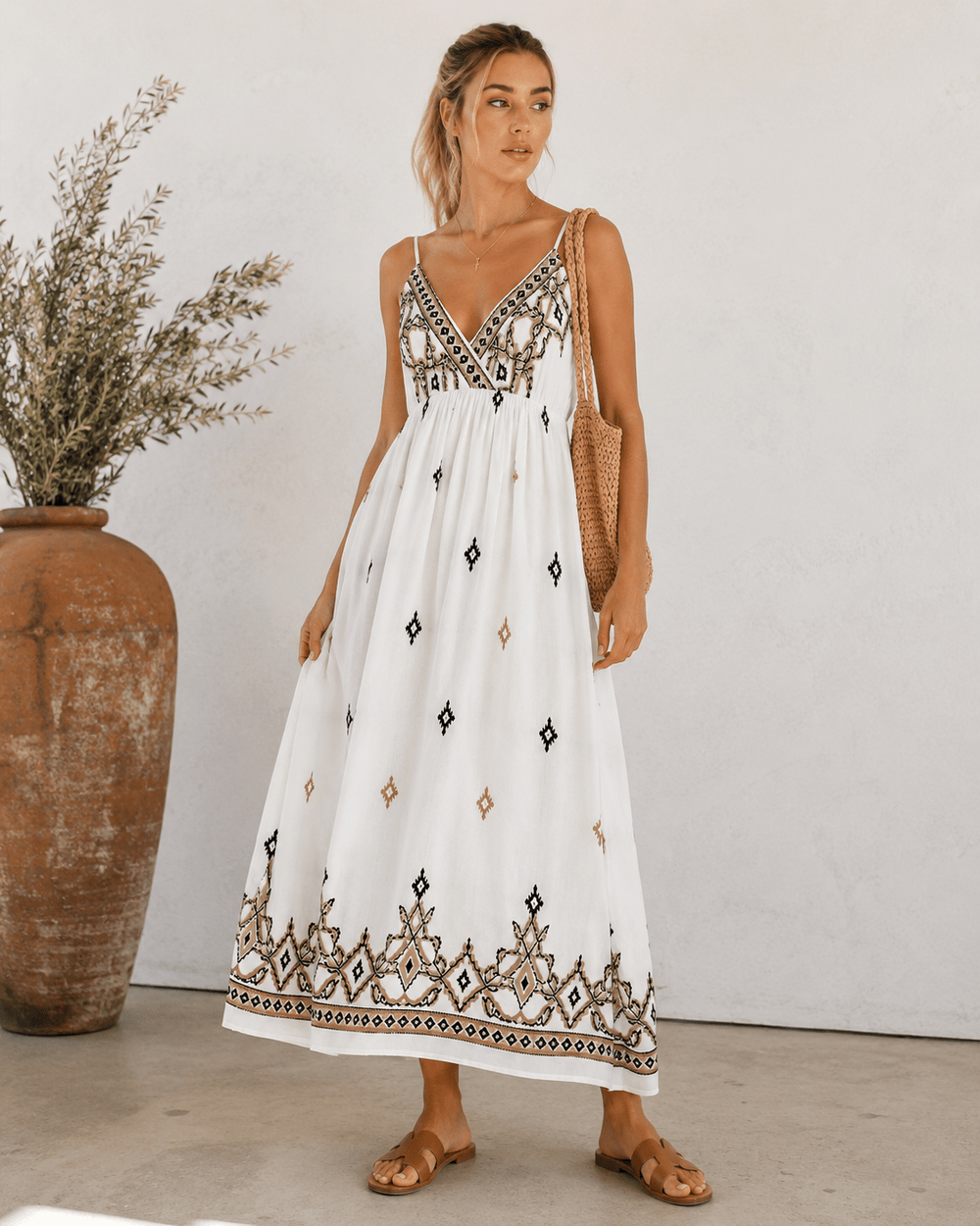 Tara Embroidered Maxi dress - Must Boutique
